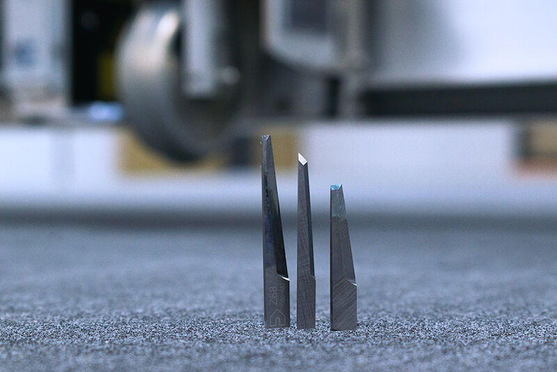 Cutting blades